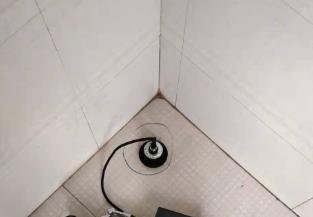 贵港卫生间漏水维修之 loft 夹层储藏室毗邻暗管渗水哪家好，推荐诚匠小爱修缮